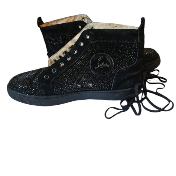 Christian Louboutin - Picture 8 of 8